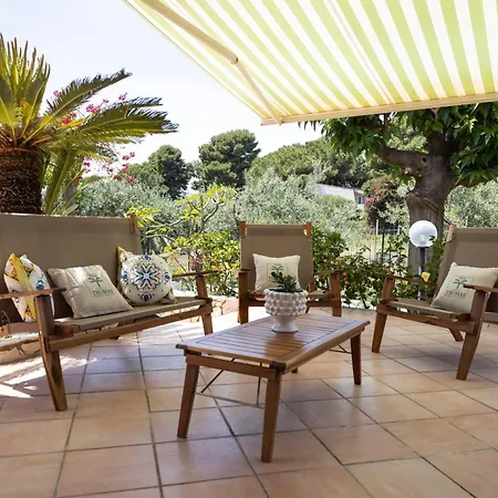 Villa Villathomas *
