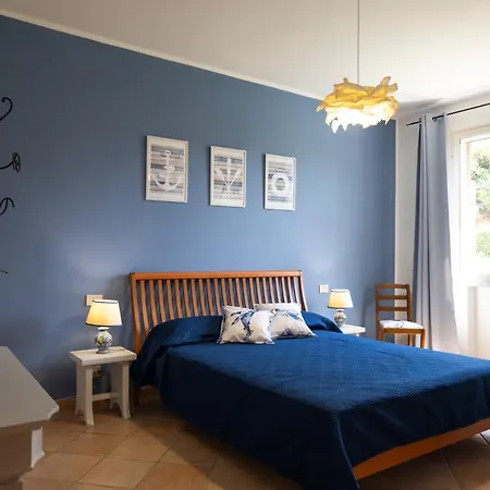 Villathomas Campofelice Di Roccella