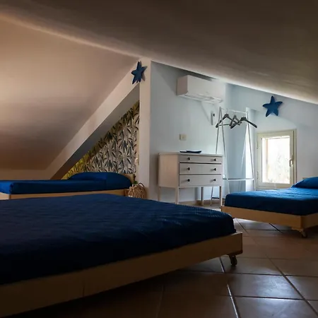 Villathomas * Campofelice Di Roccella